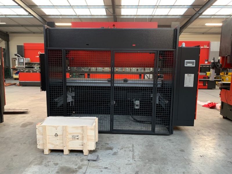 Presse plieuse AMADA 3050 x 100T