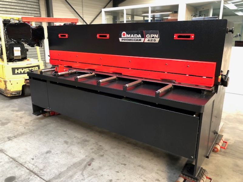 Cisaille AMADA GPN 2500 x 4 mm