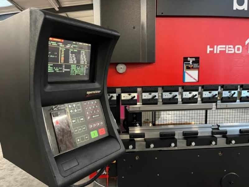 Presse plieuse AMADA 3050 x 170T
