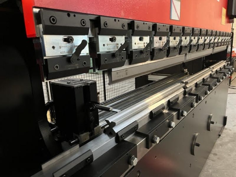 Presse plieuse AMADA 3050 x 170T