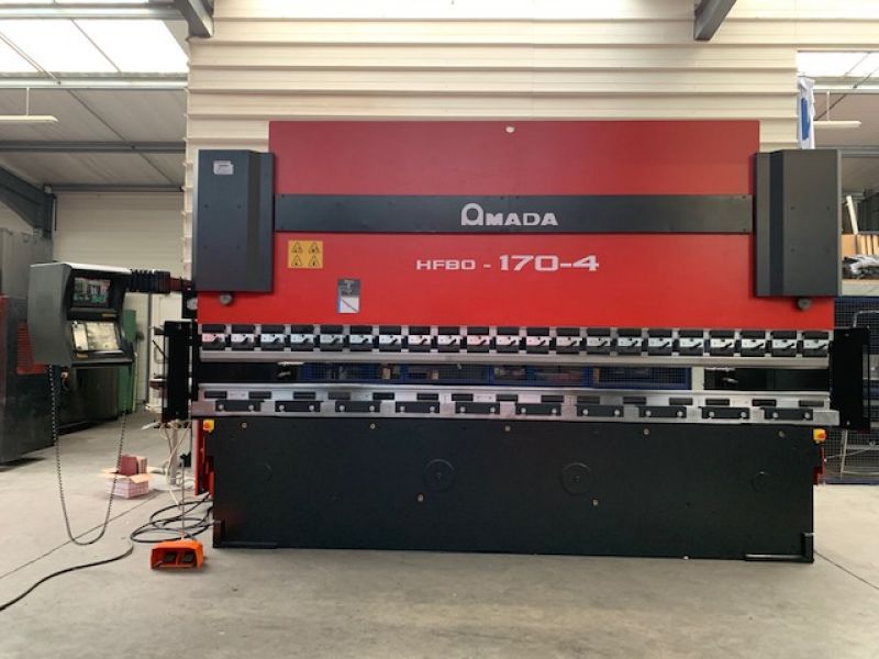 Presse plieuse AMADA 4000 x 170T