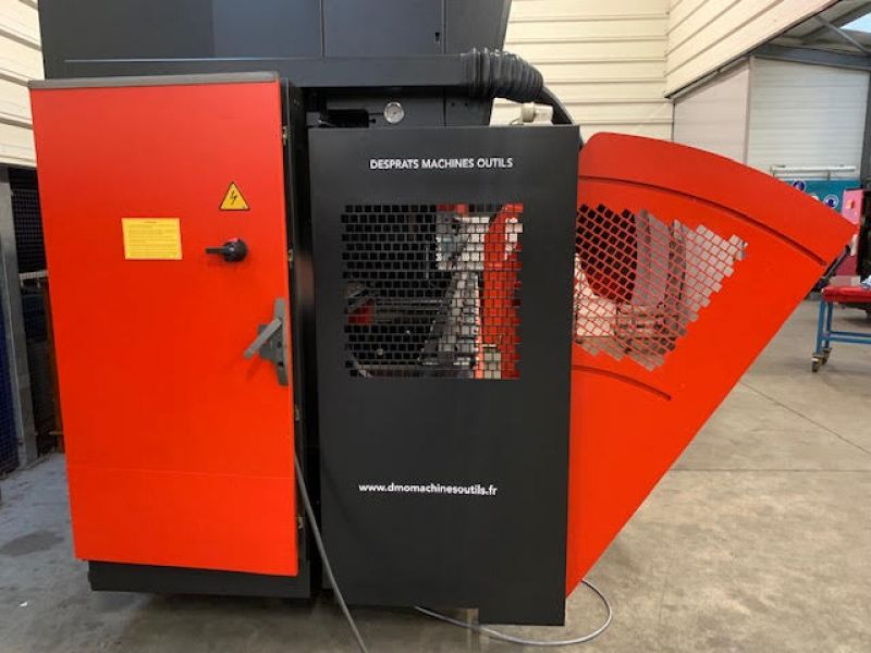 Presse plieuse AMADA 4570 x 220T 