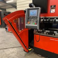 Presse plieuse AMADA 4570 x 220T 