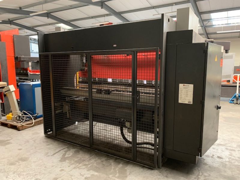 Presse plieuse AMADA 3050 x 100T