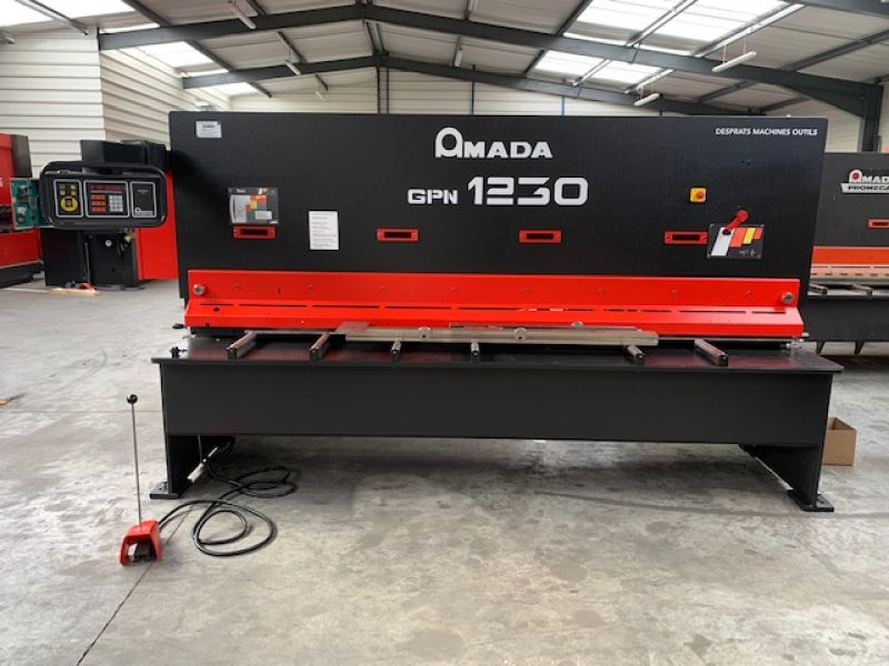Cisaille AMADA GPN 3050 x 12 mm