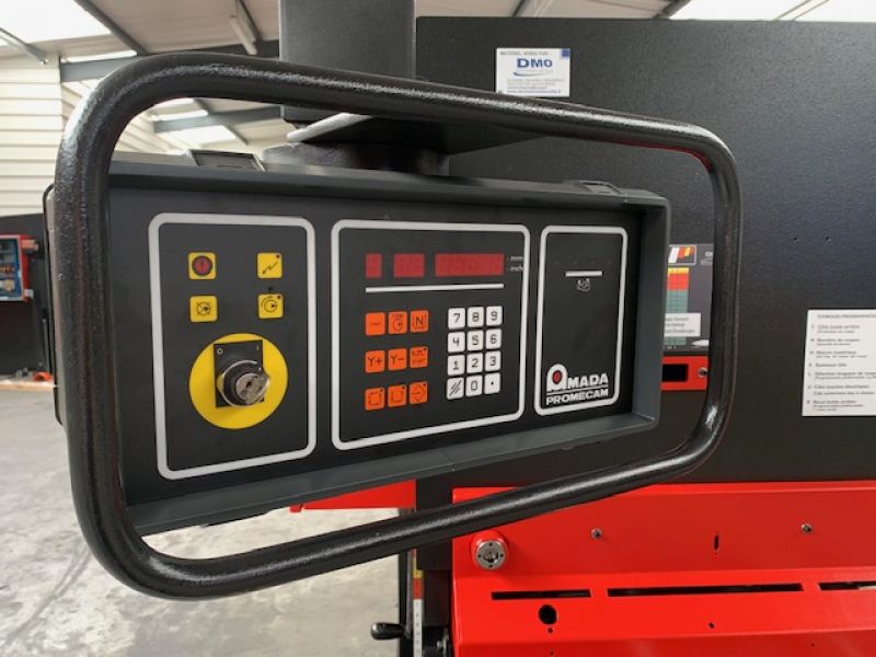 Cisaille AMADA GPN 3050 x 12 mm