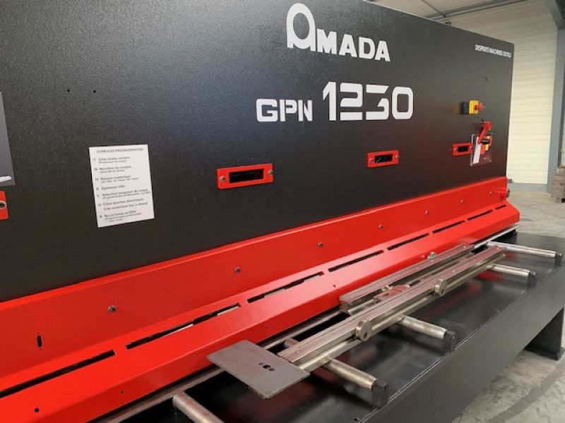 Cisaille AMADA GPN 3050 x 12 mm