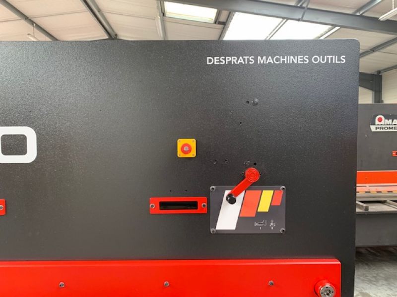 Cisaille AMADA GPN 3050 x 12 mm