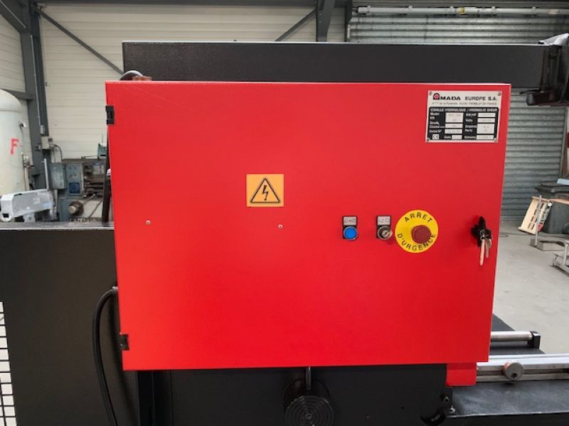 Cisaille AMADA GPX 3050 x 6 mm