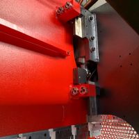 Presse plieuse AMADA 2570 x 80T