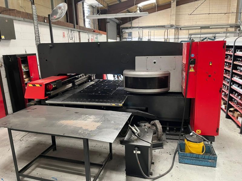Poinçonneuse AMADA AC255NT