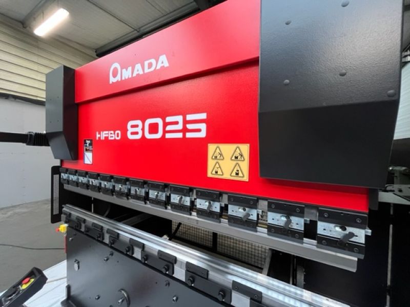 Presse plieuse AMADA 2500 x 80T