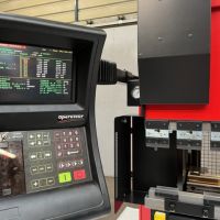 Presse plieuse AMADA 2500 x 80T