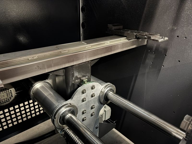 Presse plieuse AMADA 1200 x 50T